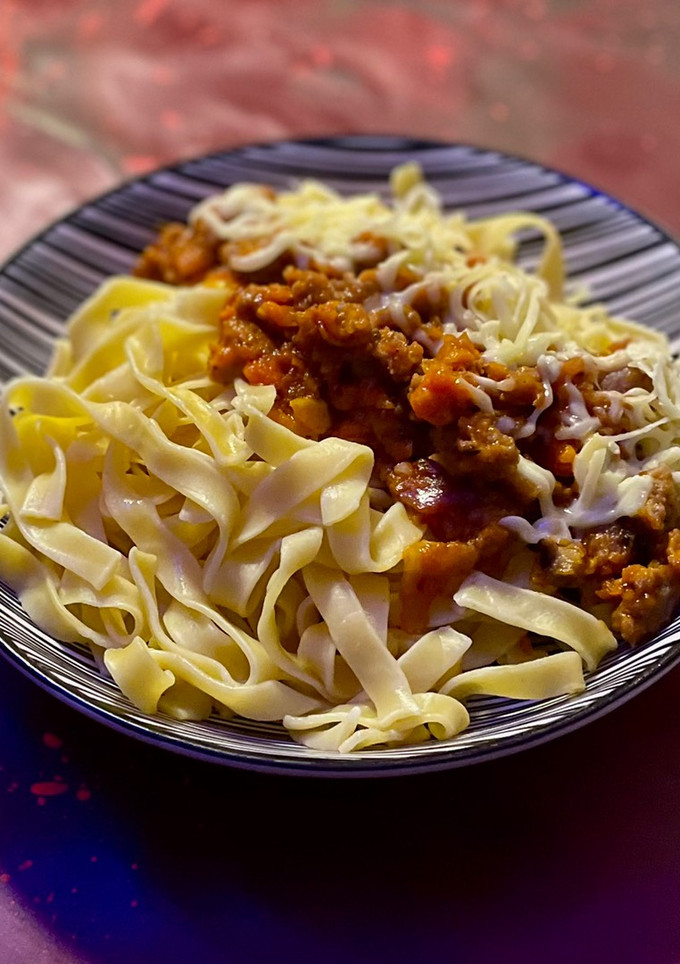 Una foto de Pasta a la “boloñesa”