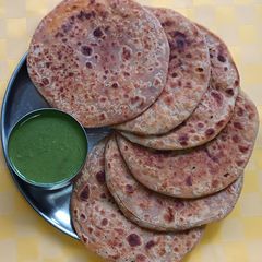 A picture of Sattu Stuffed Paratha.