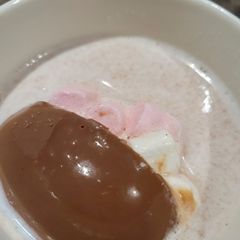 A picture of Hot Chocolate Bomb.