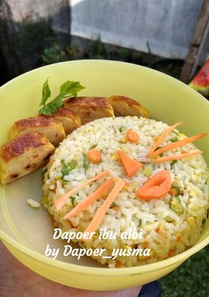 Foto resep Bekal anak (nasi goreng sayur + rolade ayam wortel)