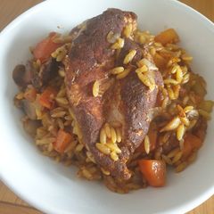 A picture of Mediterranean Chicken Orzo.