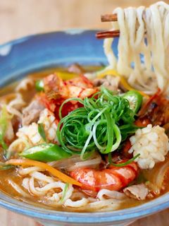 Foto resep Jjamppong Mie Kuah Korea Bahan Lokal