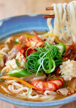 Foto resep Jjamppong Mie Kuah Korea Bahan Lokal