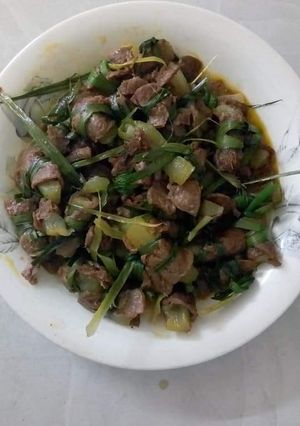 Hình của món Bò lát quấn bí lá dứa hoặc ngò gai (chay).