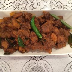 A picture of Beef/Raw Banana Ularthiyathu (Thrissur style).