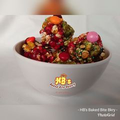 A picture of Popcorn balls(kiddies treat).