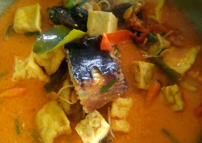 Resep Ikan Pari Asap Kuah Santan Pedas Oleh Bundaazdan Chosida Cookpad