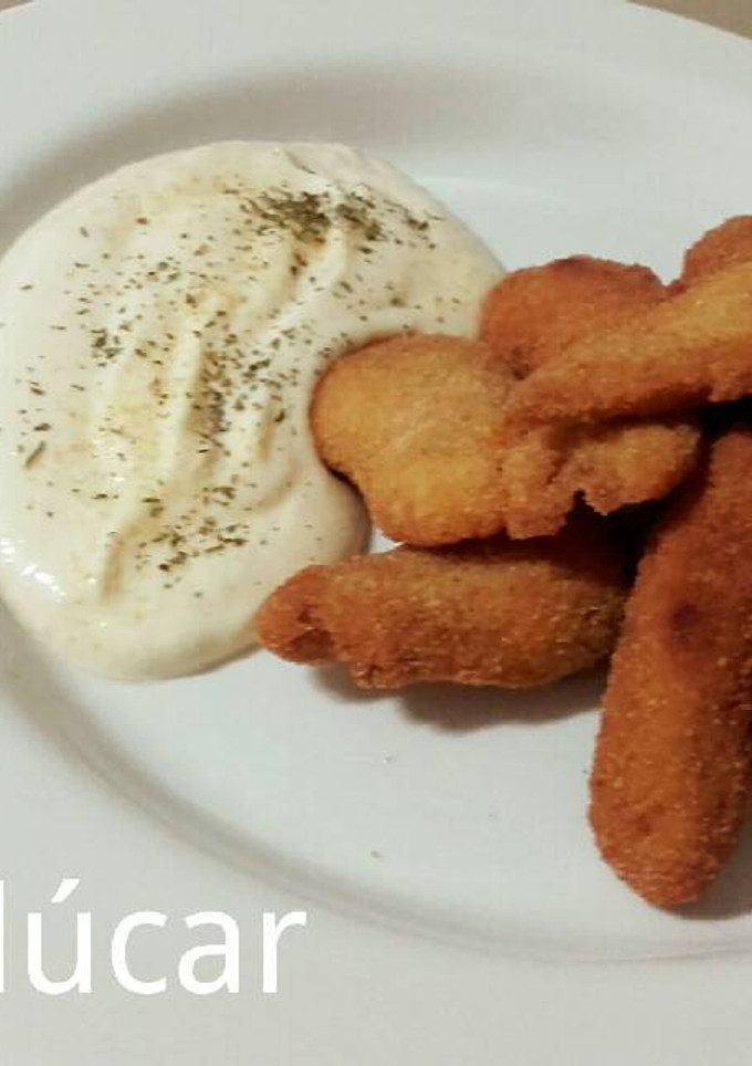 Una foto de Pollo al curry frito con mahonesa de coco