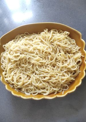 A picture of Yellow Noodle.