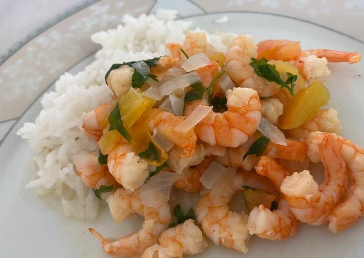 Camarão ao molho de tomate fresco - Tudogosreceitas