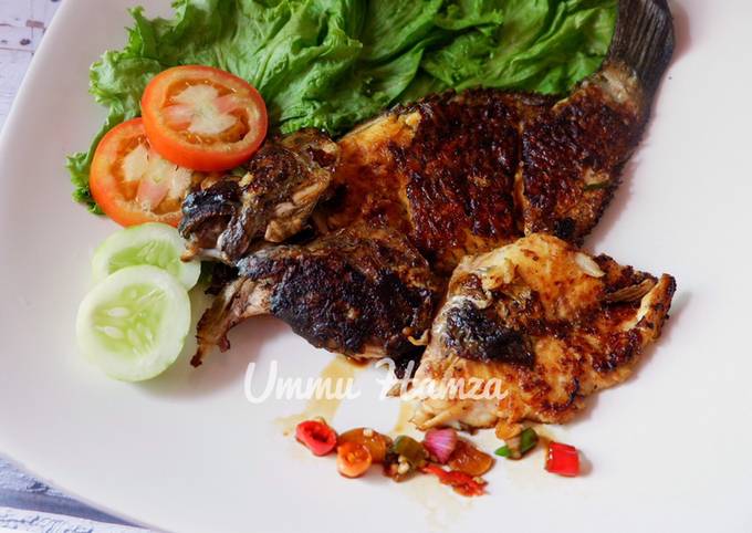 Olesan ikan bakar