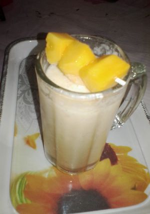 A picture of Honey Mango Milkshake.
