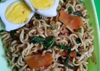 Resep Terbaru 21.Mi Goreng Kampung Gurih Mantul