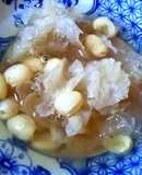 Chè sen nấm tuyết