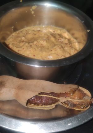 A picture of Tamarind chutney.