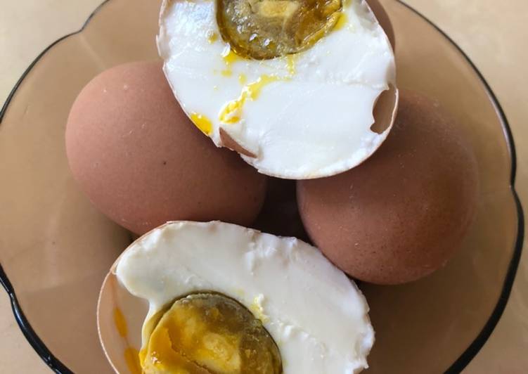Resep Telur Asin (dari Telur Ayam) Anti Gagal