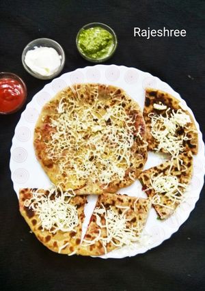 A picture of Navratna Paratha.