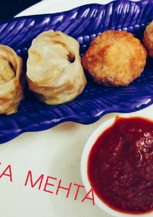A picture of Noodle Momos.
