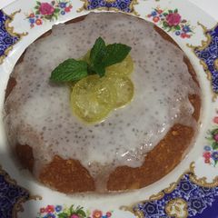A picture of Lemon cake.