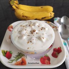 A picture of Banana Raita.