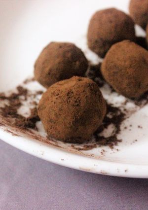 Hình của món Chocolate truffles.