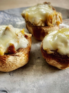 Una foto de Champiñones gigantes rellenos (en airfryer)