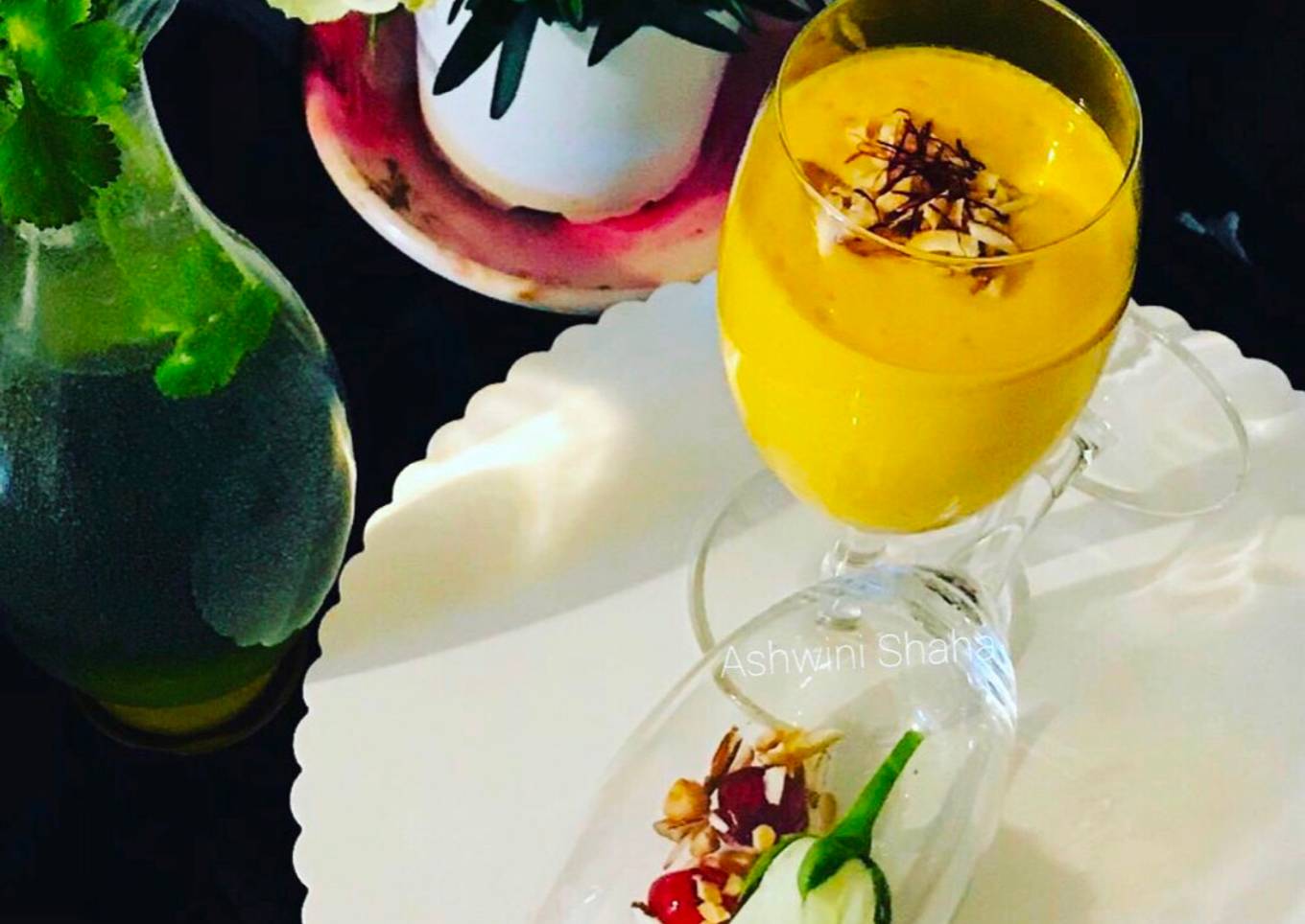 Shahi Alphonso Lassi