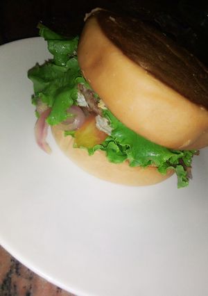 A picture of My home made burger.