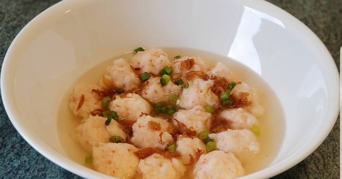 Shrimp Balls Soup Recipe by Fisiana Cahyadi (Xian_cookingdiary) Cookpad