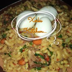 A picture of Macaroni jallof.