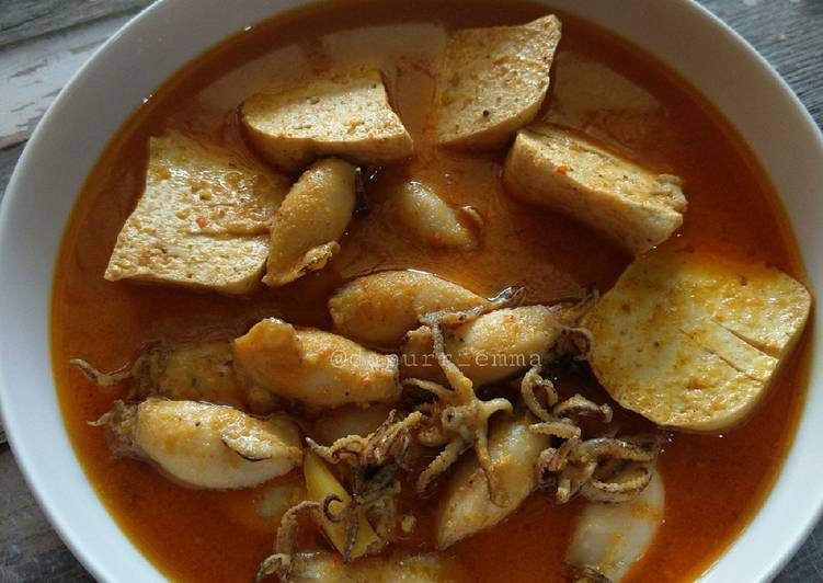 Gulai cumi dan tahu