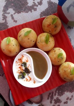 सूजी वेजिटेबल अप्पे (suji vegetable appe recipe in hindi)) रेसिपी मुख्य फोटो