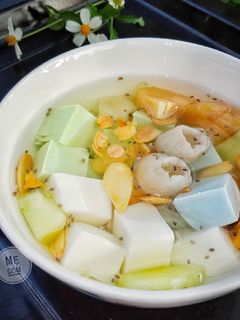 Hình của món Chè Khúc Bạch Đơn Giản Nhất.