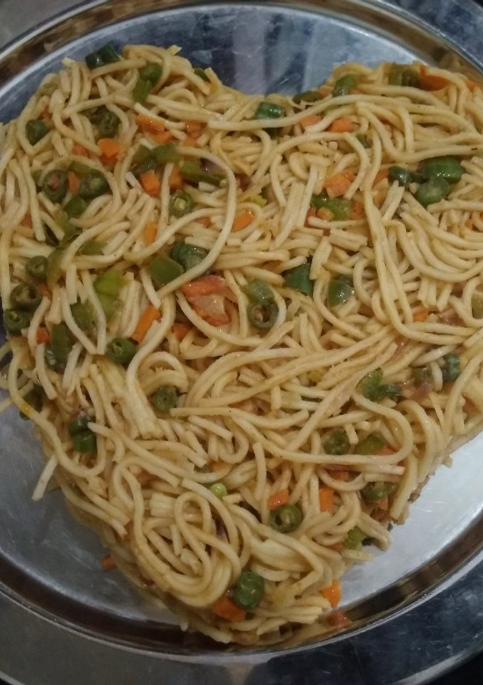 ஹார்ட் ஹக்கா நூடுல்ஸ் (Heart hakka noodles recipe in tamil) செய்முறை முக்கிய புகைப்படம்