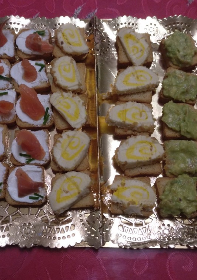 Una foto de Canapés fríos y sencillos