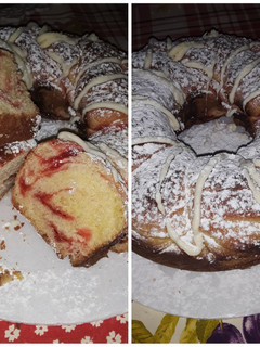 Una foto de Torta rellena de dulce de membrillo rica y esponjosa