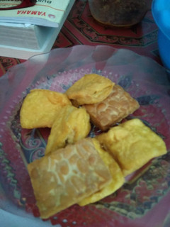 Foto resep Tahu Tempe Ungkep Kuning