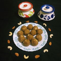 A picture of Atta Gud Ladoo / Wheat Flour Jaggery Ladoo.