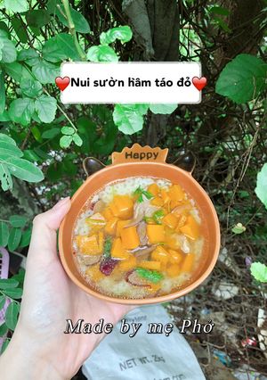 Hình của món Nui sườn hầm táo đỏ.