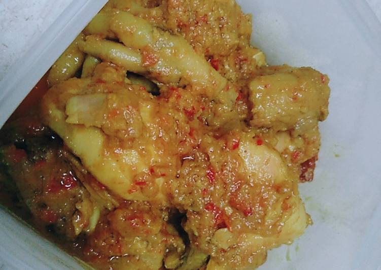 Ayam Bumbu Kuning Pedas