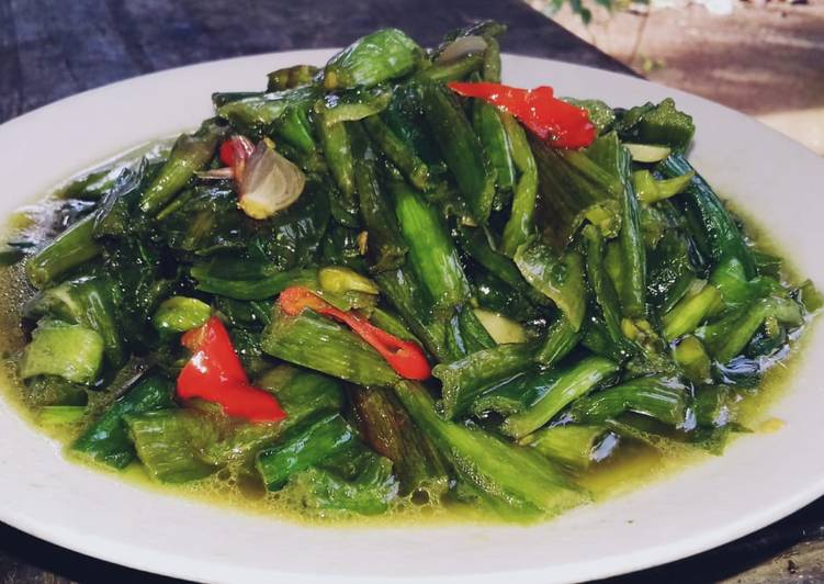 Oseng oseng genjer (sayur centongan)