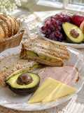 ساندويتش التيركي والقشقوان مع الافوكادو 🥑🥪🧀
