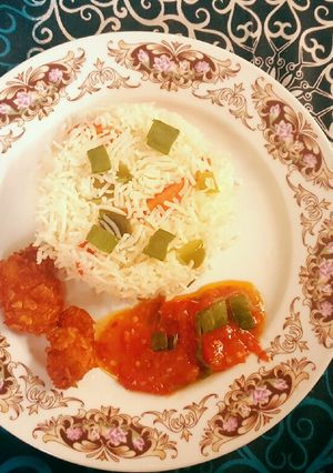 A picture of Crispy Peri Peri Fried Chicken with Curry Sauce and Rice 😋.