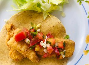 Una foto de Tacos de pescado rebozado