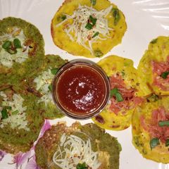 A picture of Mini moong dal cheela.