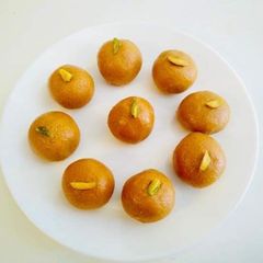 A picture of Besan Laddu.