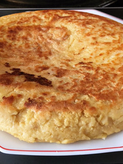 Una foto de Tortilla de patata sin huevo (vegana)