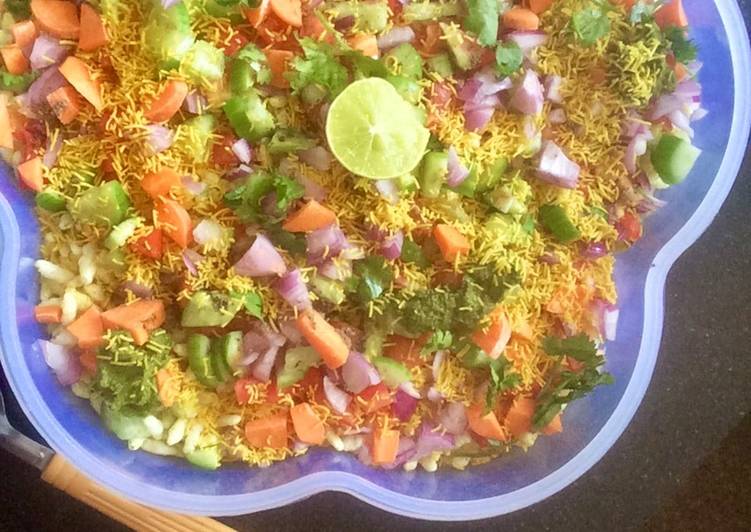 Veg murmura chaat