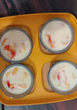 मैंगो कस्टर्ड (mango custard recipe in Hindi) रेसिपी मुख्य फोटो