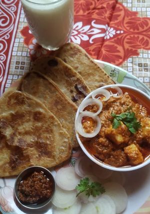 પનીર ટિક્કા મસાલા (Paneer tikka masala recipe in Gujarati) રેસીપી મુખ્ય ફોટો